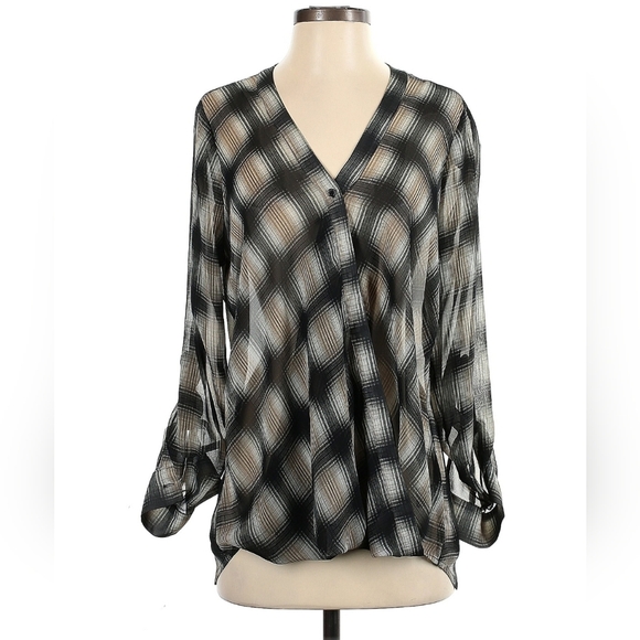 Pleione Tops - PLEIONE Long Sleeve Plaid Top
